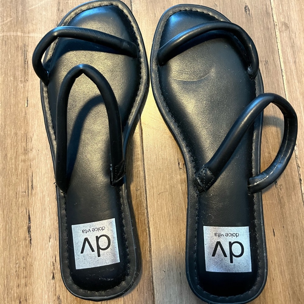 DV by Dolce Vita sandals